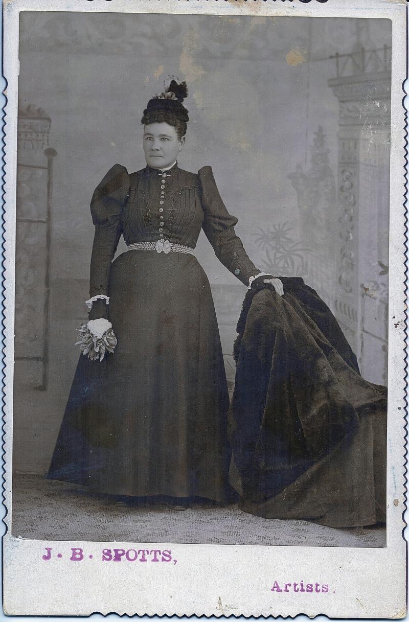 Helen Brown (1855 - 1925) Profile